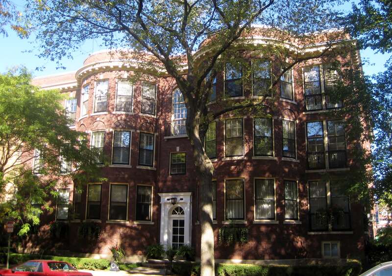 The Building at 923-925 Michigan Avenue in Evanston (1916). Baird &amp; Warner featured it in their 1928 book, A Portfolio of Fine Homes. The architect, Robert de Goyler, who also designed many other north side apartments, lived in one of the rooms