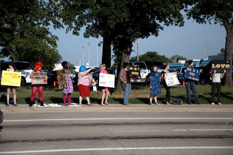 The hate group / cult that calls itself <a href="http://en.wikipedia.org/wiki/Westboro_Baptist_Church" rel="noreferrer nofollow">Westboro Baptist Church</a> showed up at the Fielder Road Baptist Church in Arlington, TX on Sunday Jun 11.