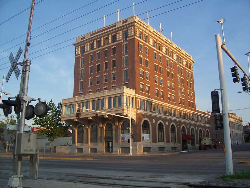 The former Hotel Muscatine has been under construction. New changes include a Martini bar, Thai restaurant, and condos including a penthouse. The construction has been controversial because opposers state that it will ruin the history of the