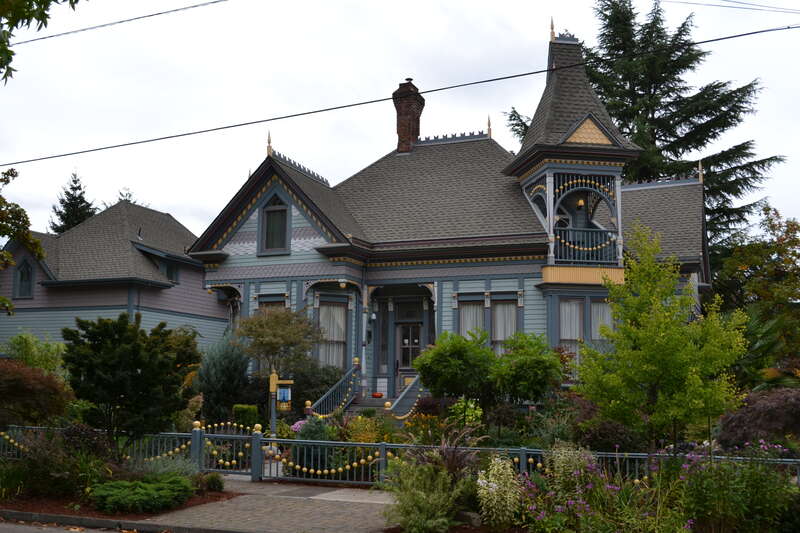 Frank L and Ida H Chambers House (Eugene, Oregon)