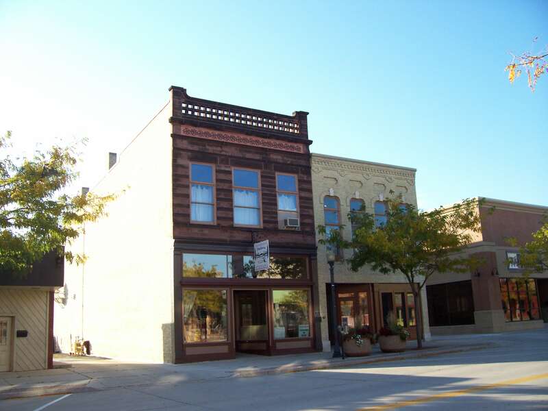 Looking northwest at the w:Henry Store Foeste Building in downtown 8th Street w:Sheboygan, Wisconsin. It is listed on the National Register of Historic Places.
