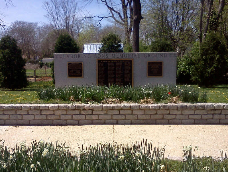 The memorial at Laboring Sons Memorial Cemetary
