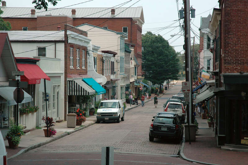 Looking down Maryland Avenue from State Circle, Annapolis, 2007