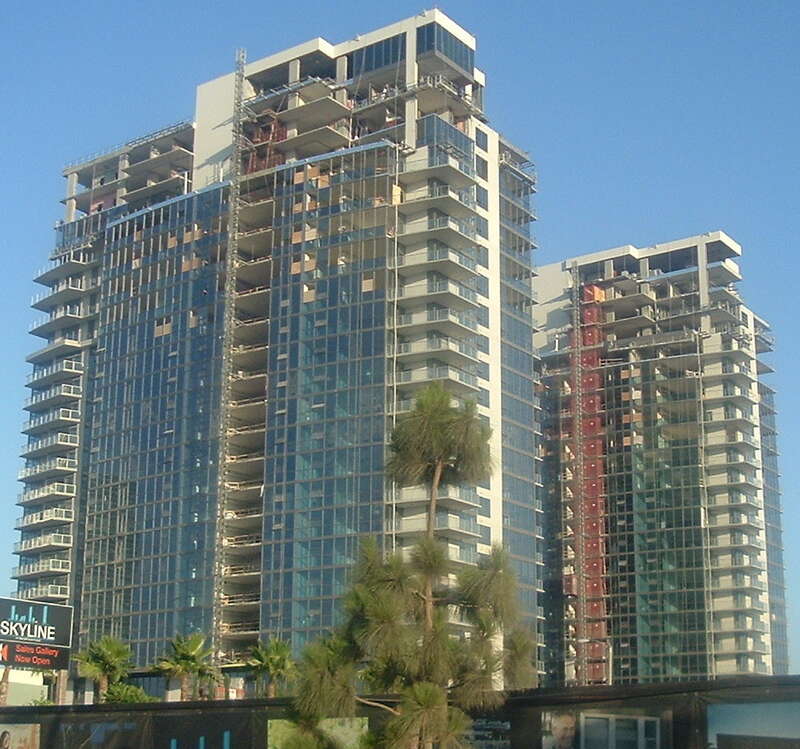 Skyline at MacArthur Place