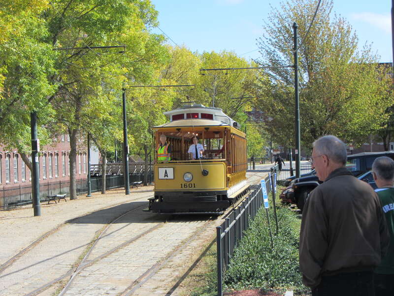 20120922 47 Streetcar, Lowell, Massachusetts