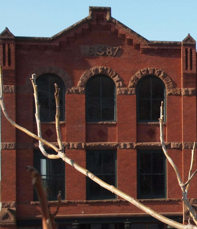 Connecticut - New London County - Norwich
National Register of Historic Places #82001007 NRIS
2011 April 22 from Church St, view S
edit: crop

Window and date details on north facade