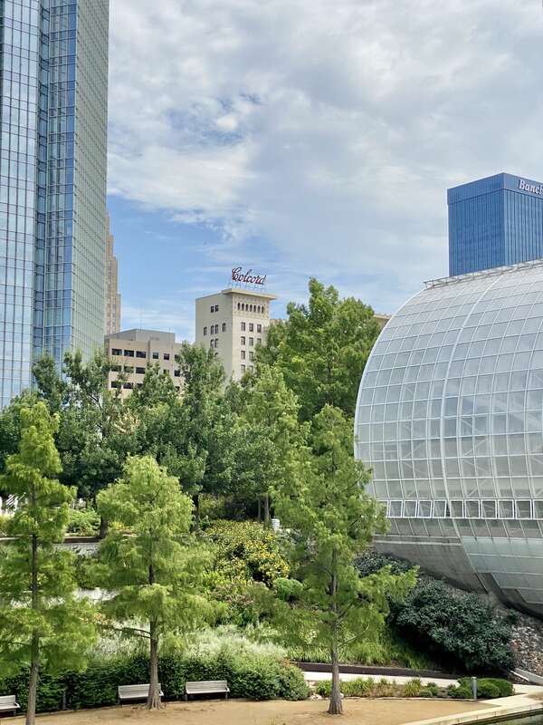Built in 1983-1985, this Modern building was designed by Conklin and Rossant as part of the construction of the Myriad Botanical Gardens, which began construction in 1971.  The building consists of a large cylinder that is 224 feet (68 meters) long