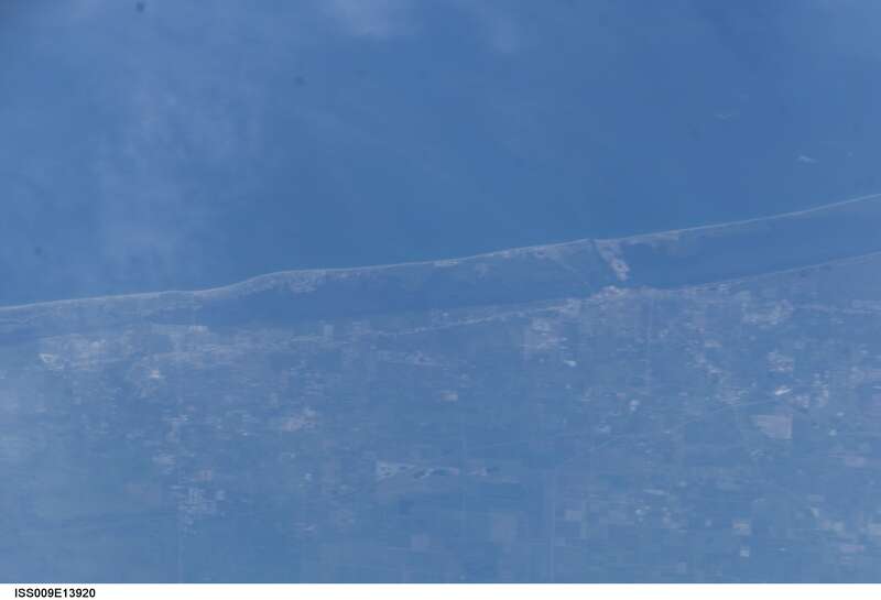View of Florida taken during ISS Expedition 9.