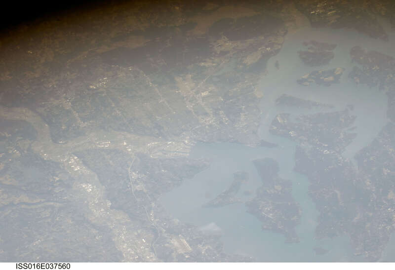 View of Washington taken during ISS Expedition 16.