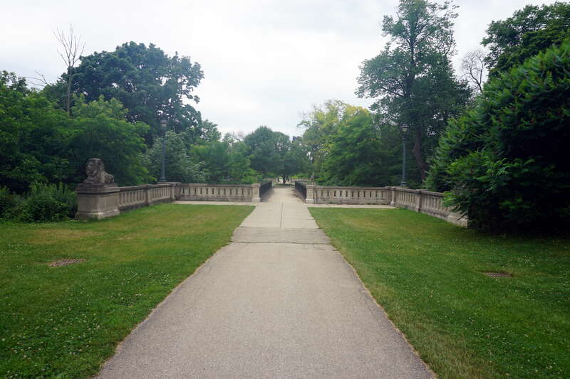 A pedestrian bridge in Lake Park in Milwaukee, Wisconsin (United States).