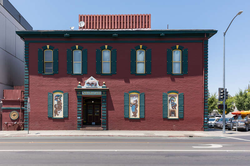 Madison Bear Garden, Chico, California