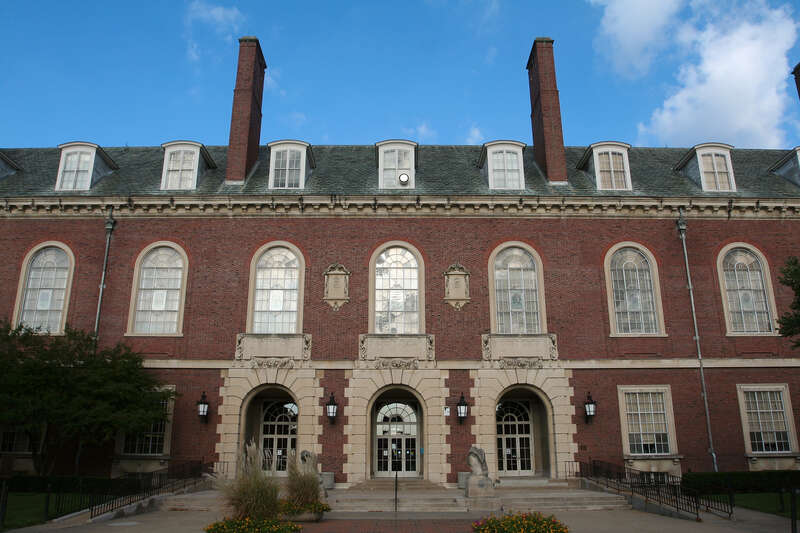 Urbana, IL

	Library--University of Illinois at Urbana-Champaign (added 2000 - Building - #00000413)
Also known as Main Library
1408 W. Gregory Dr., Urbana
	
Historic Significance: 	Architecture/Engineering
Architect, builder, or engineer: 	Platt,