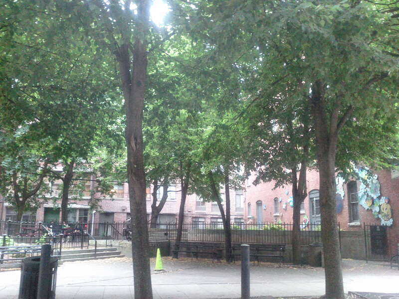 Middle St