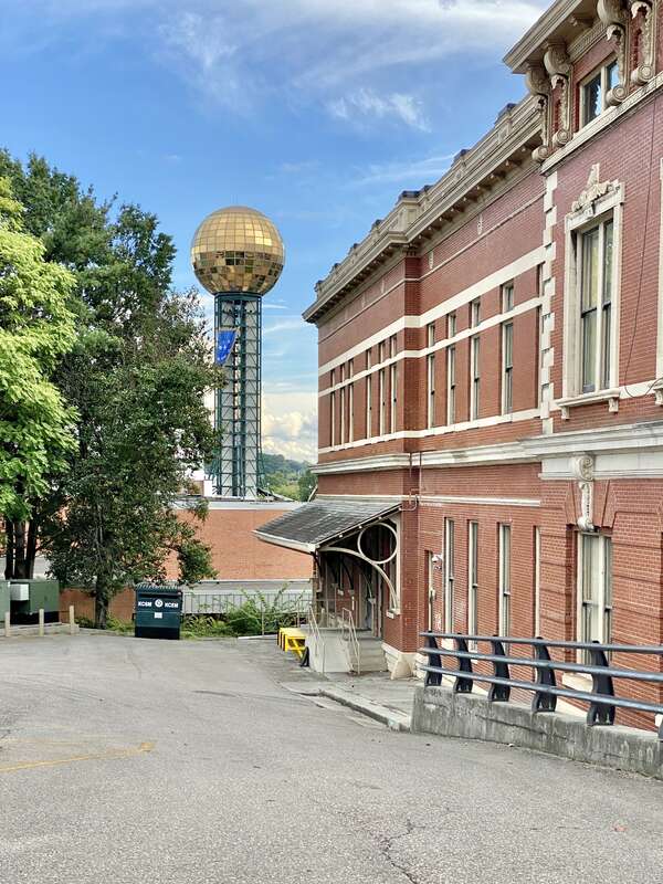 Built in 1904-05, this Chateauesque and Queen Anne-style passenger train station was designed by Richard Monfort for the Louisville and Nashville (L&amp;N) Railroad.  The building was to serve passengers on the Louisville and Nashville (L&amp;N) Line