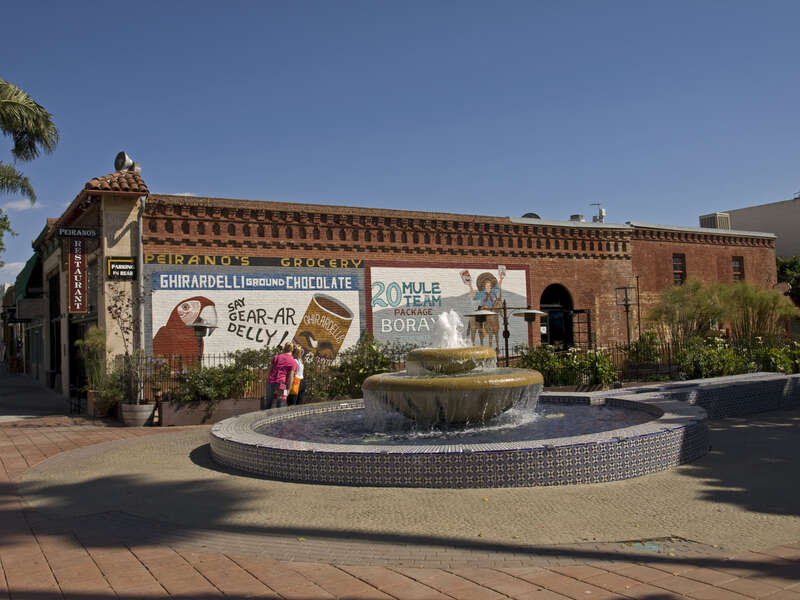 Peirano market