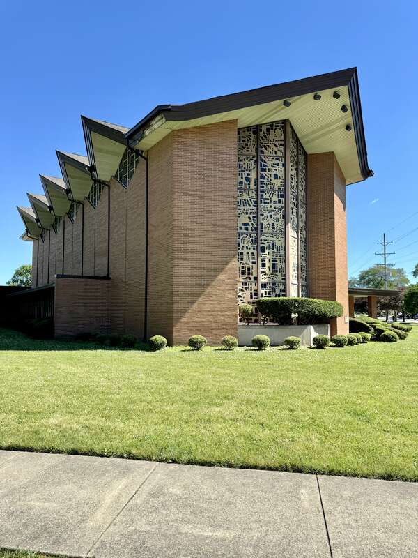 Built in 1960-1962, this Modern building was designed by Charles Edward Stade and Associates and constructed for the congregation of the Salem United Church of Christ, founded in 1862, which was originally located in Chicago.  The congregation was