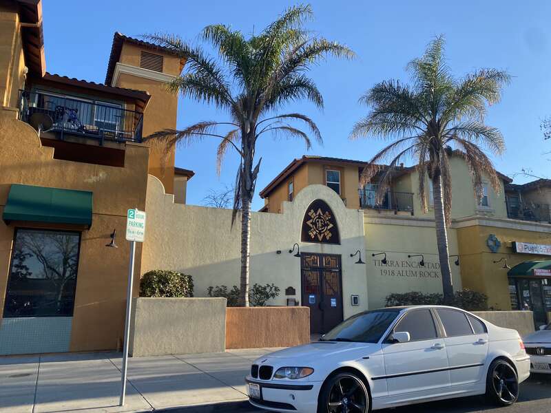Tierra Encantada, Alum Rock