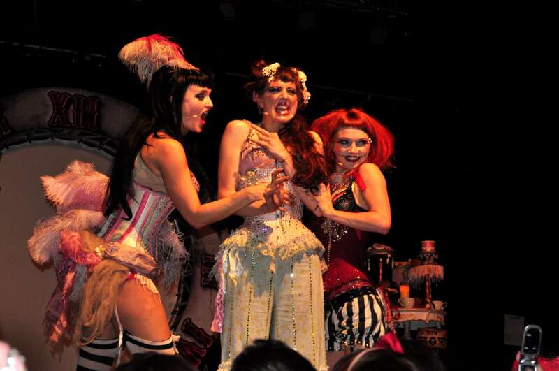 Veronica Varlow 01--Emilie Autumn Concert.
