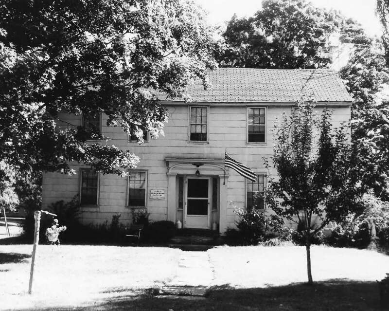 William Williams House, Lebanon (New London County, Connecticut)
cropped



Public domainPublic domainfalsefalse





This image or media file contains material based on a work of a National Park Service employee, created as part of that person's