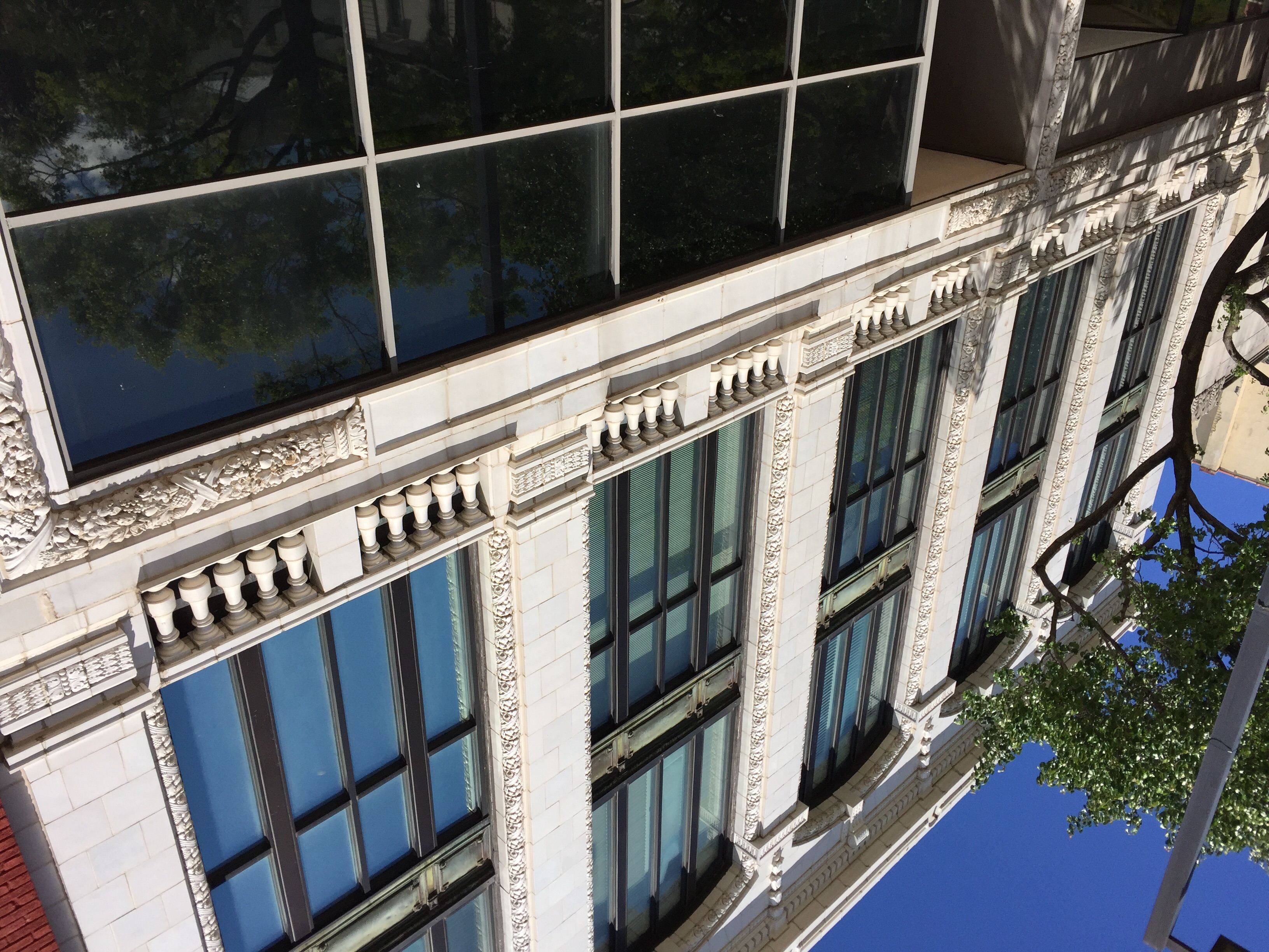 Building at 1722-1724 Main Street