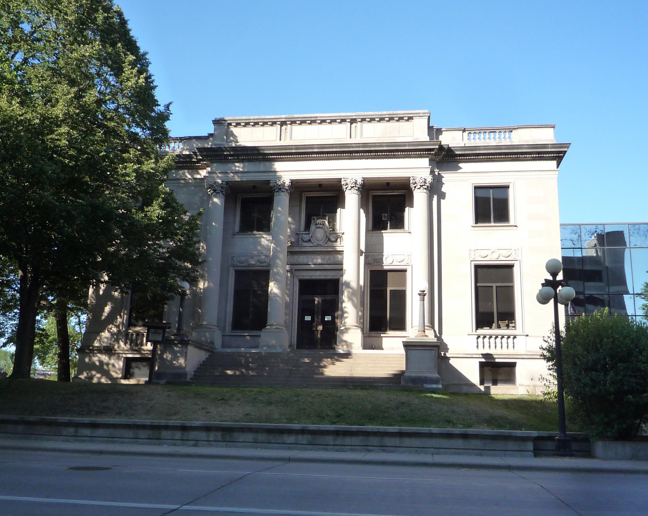 City Hall (listed on the NRHP), Eau Claire, Wisconsin, USA.