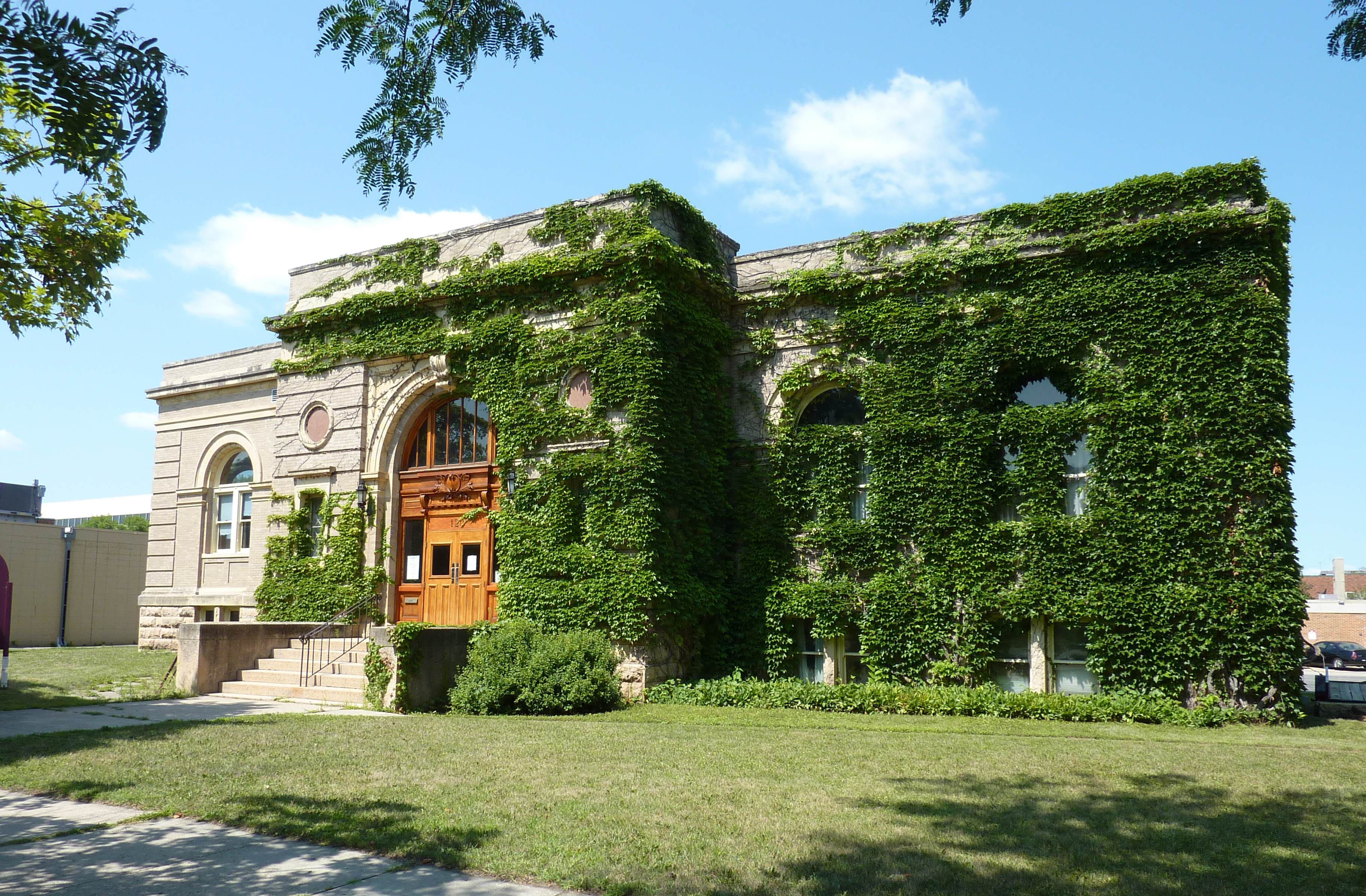 Mankato Public Library and Reading Room, now the Carnegie Art Center, Mankato, Minnesota, USA.