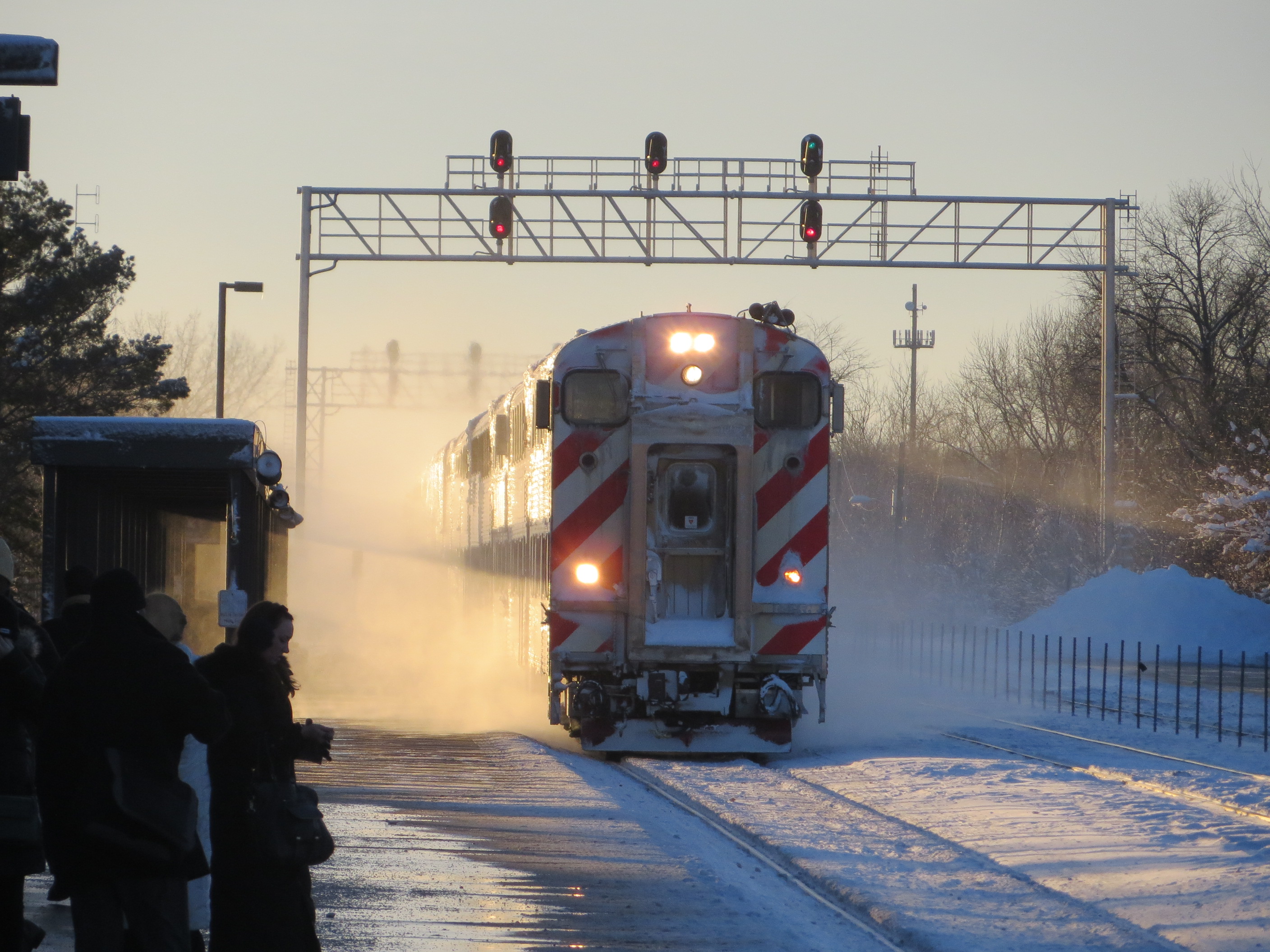 20150202 33 Metra, Naperville, Illinois
