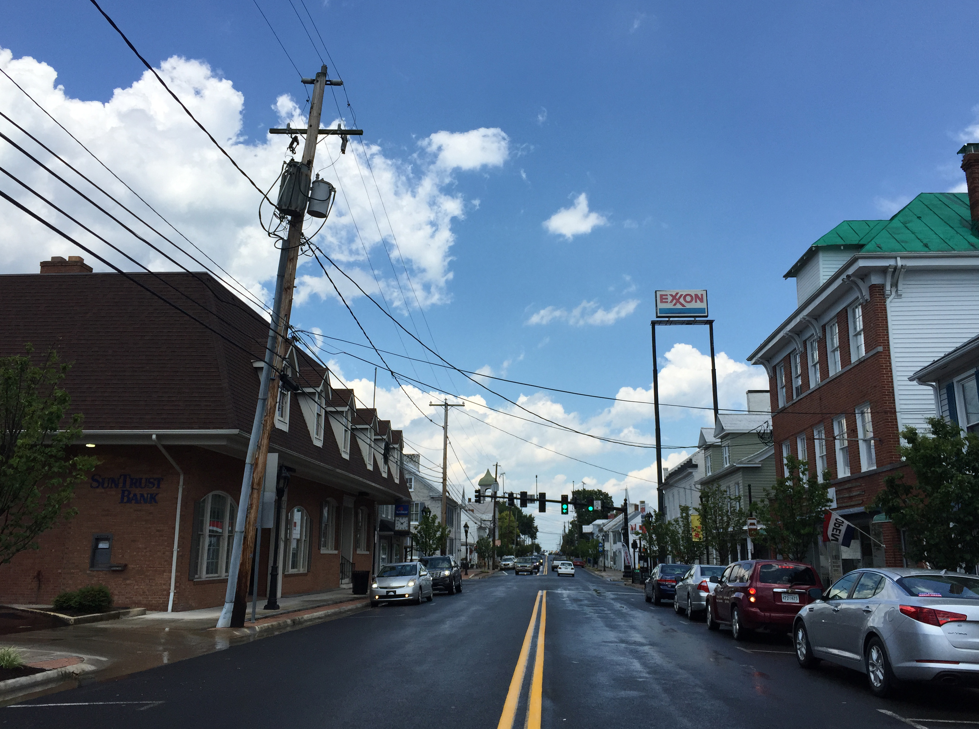 View north along U.S. Route 11 (Congress Street) between Lee Street and U.S. Route 211 (Old Cross Road) in New Market, Shenandoah County, Virginia