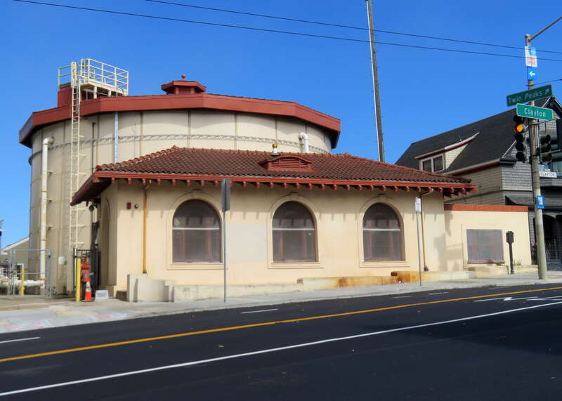 Ashbury Heights Tank of the San San Francisco Fire Department Auxiliary Water Supply System in May 2020
