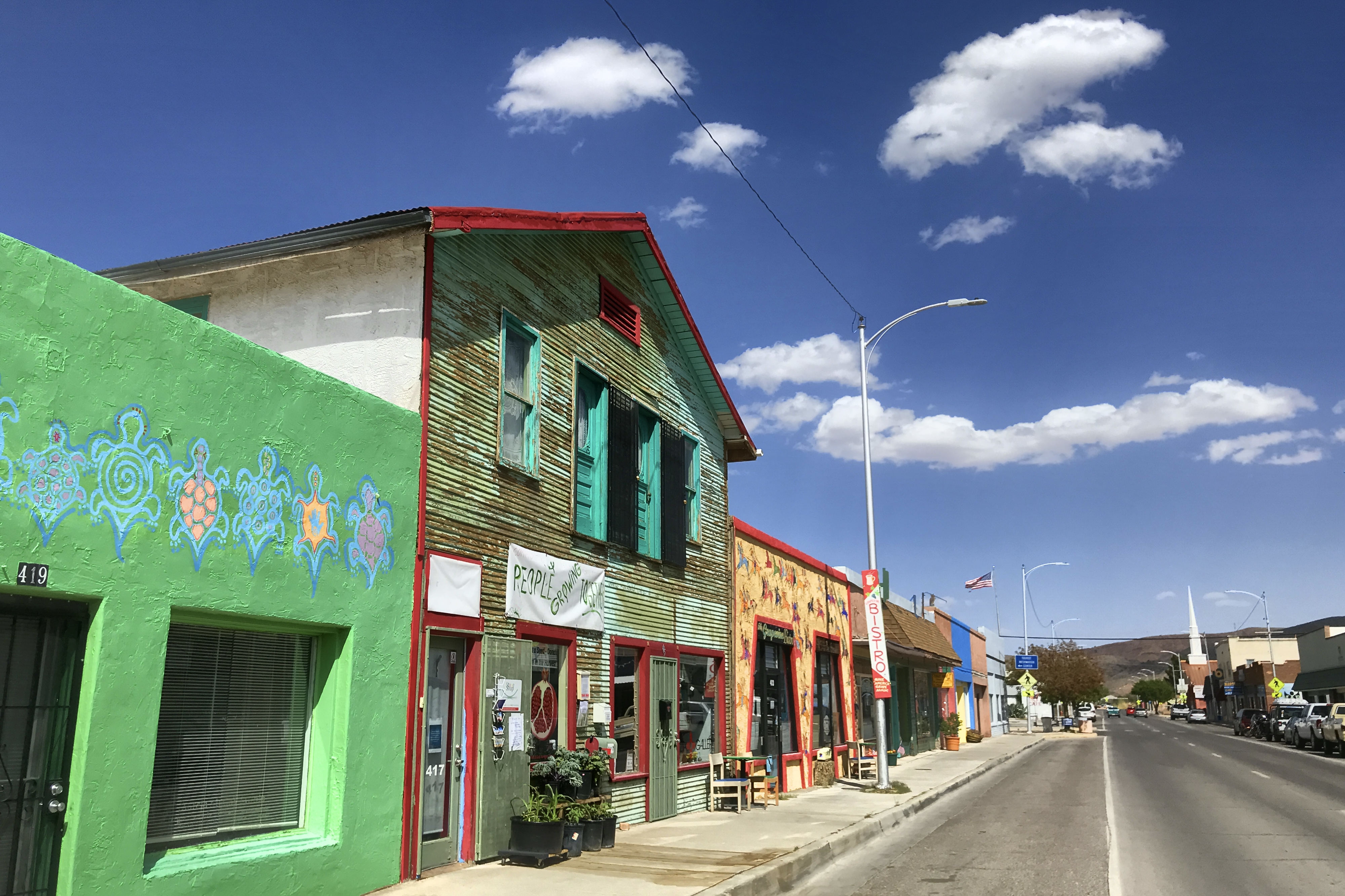 A quiet but colorful Broadway in Truth or Consequences, New Mexico.  Photo: 13 April 2021