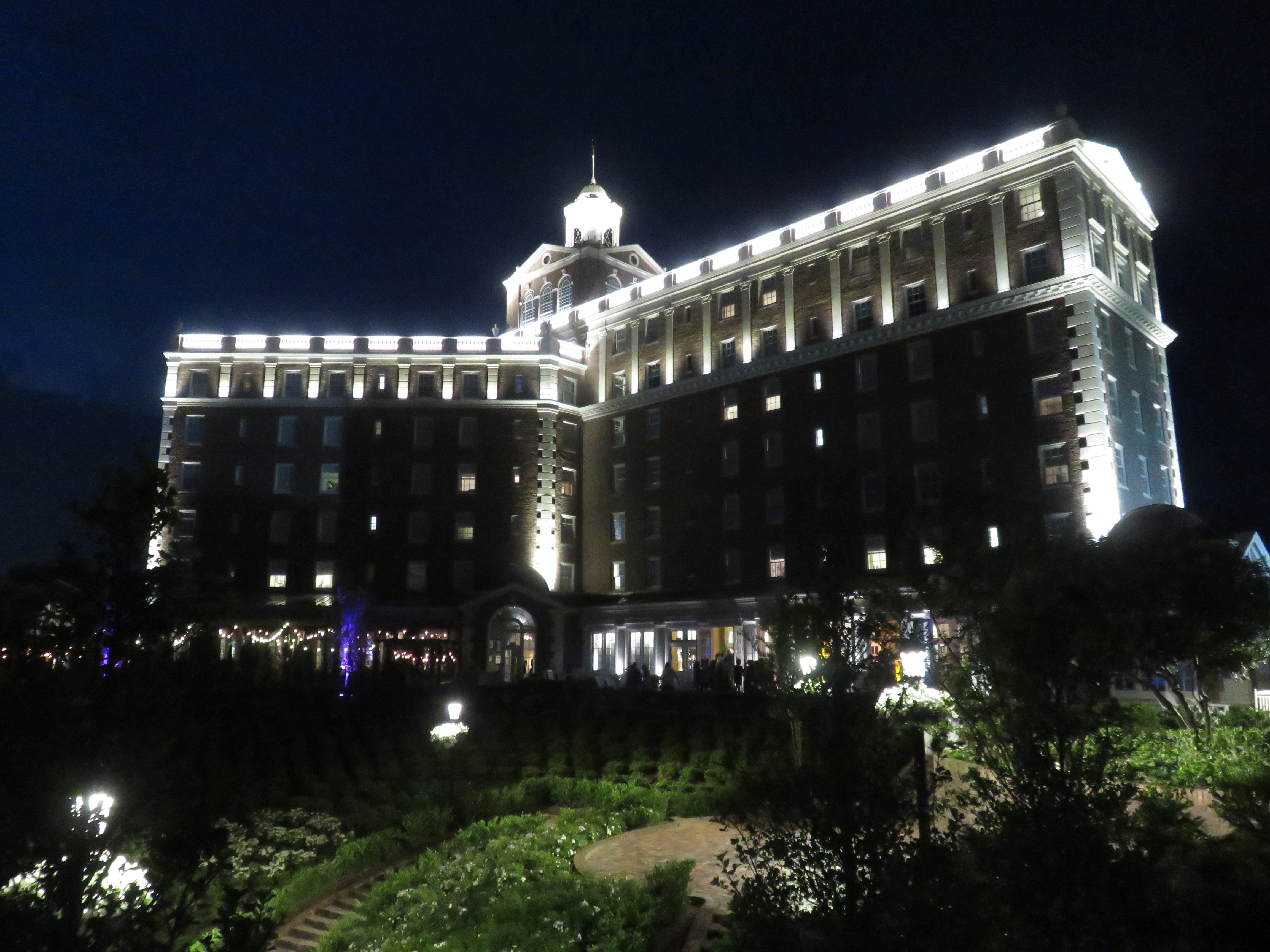Cavalier Hotel in Virginia Beach, Virginia in 2018





This is an image of a place or building that is listed on the National Register of Historic Places in the United States of America. Its reference number is 14000239 (Wikidata).

