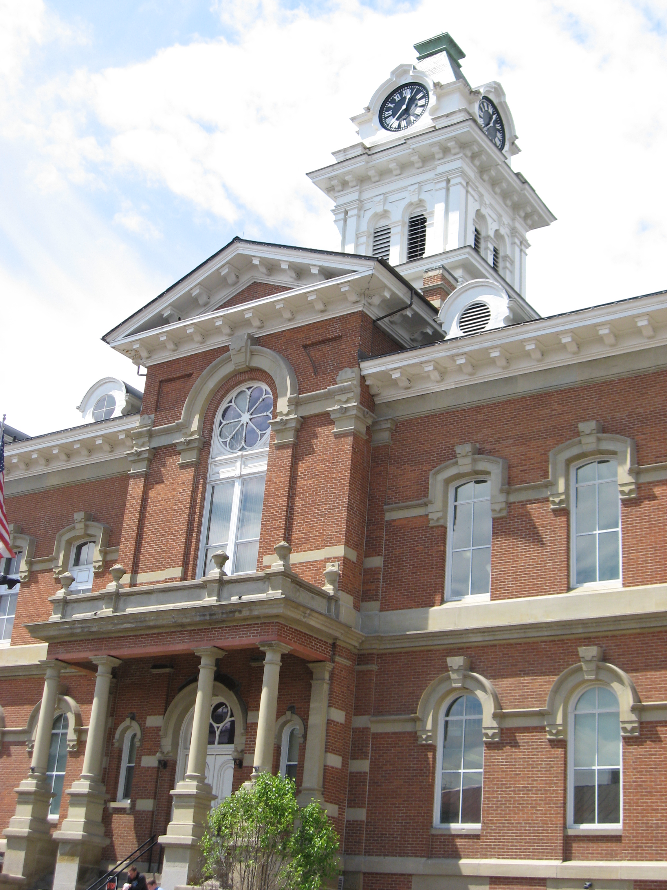 Exterior of the Athens County Court House (South Court Street, Athens, Ohio, USA)