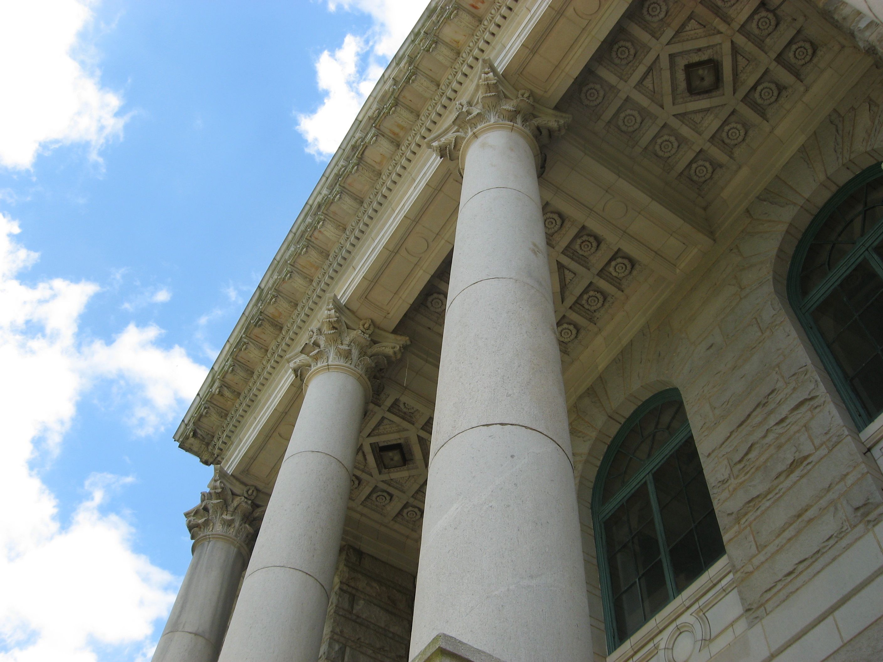 Old DeKalb County Courthouse