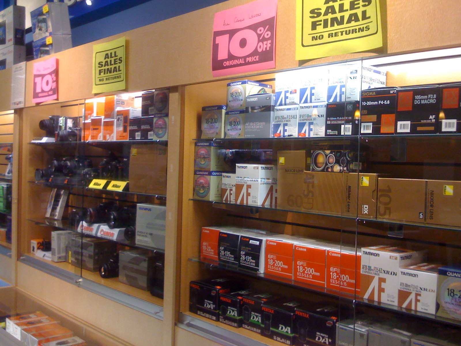 Liquidation sales in Ritz Camera Store 1385