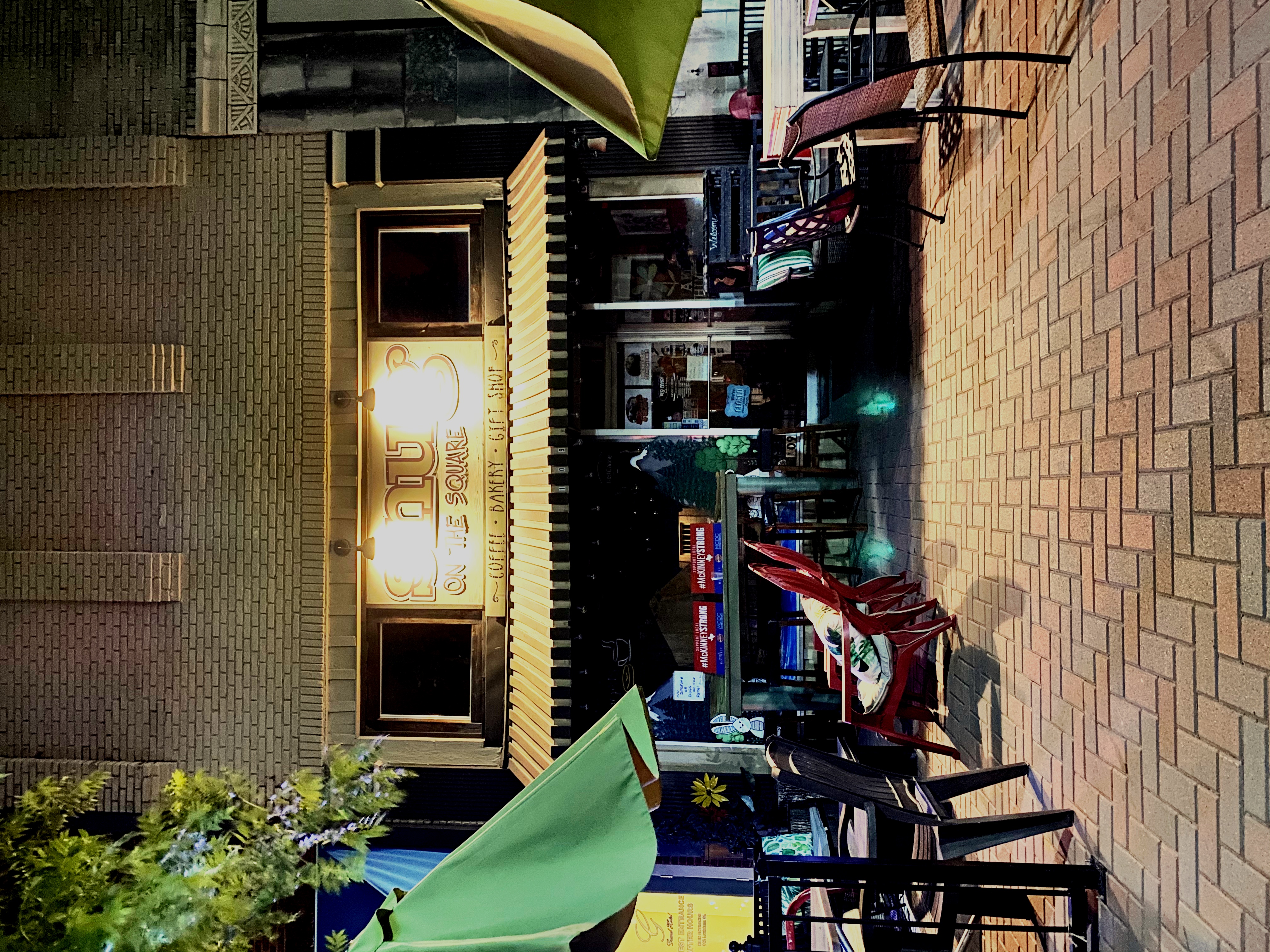 Cafe in McKinney Texas at night, July 2020