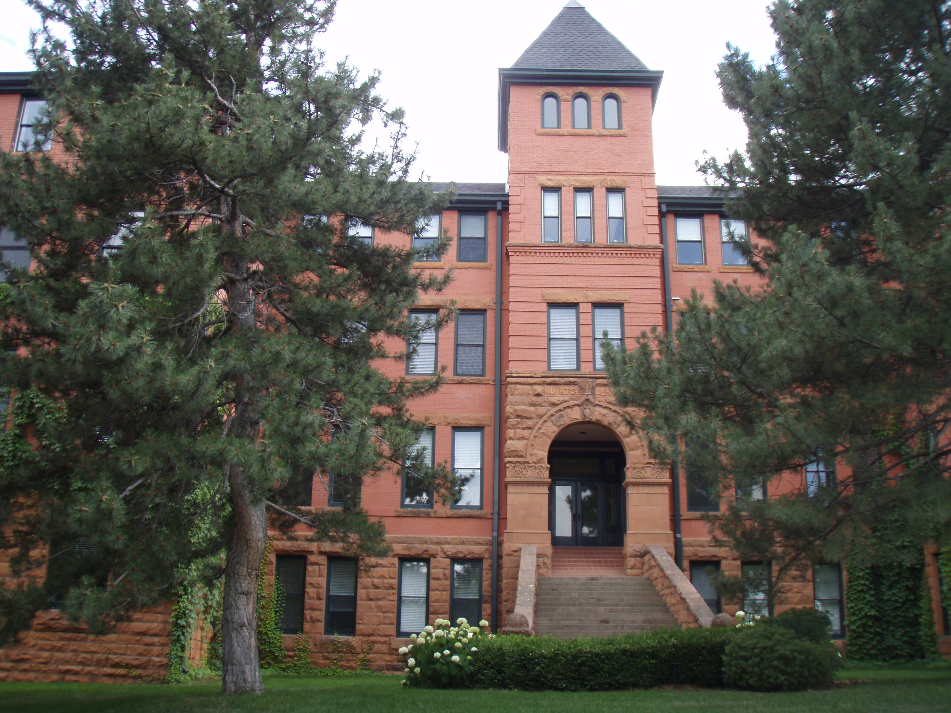 w:Mount St. Gertrude Academy in Boulder, Colorado, listed on the w:National Register of Historic Places.