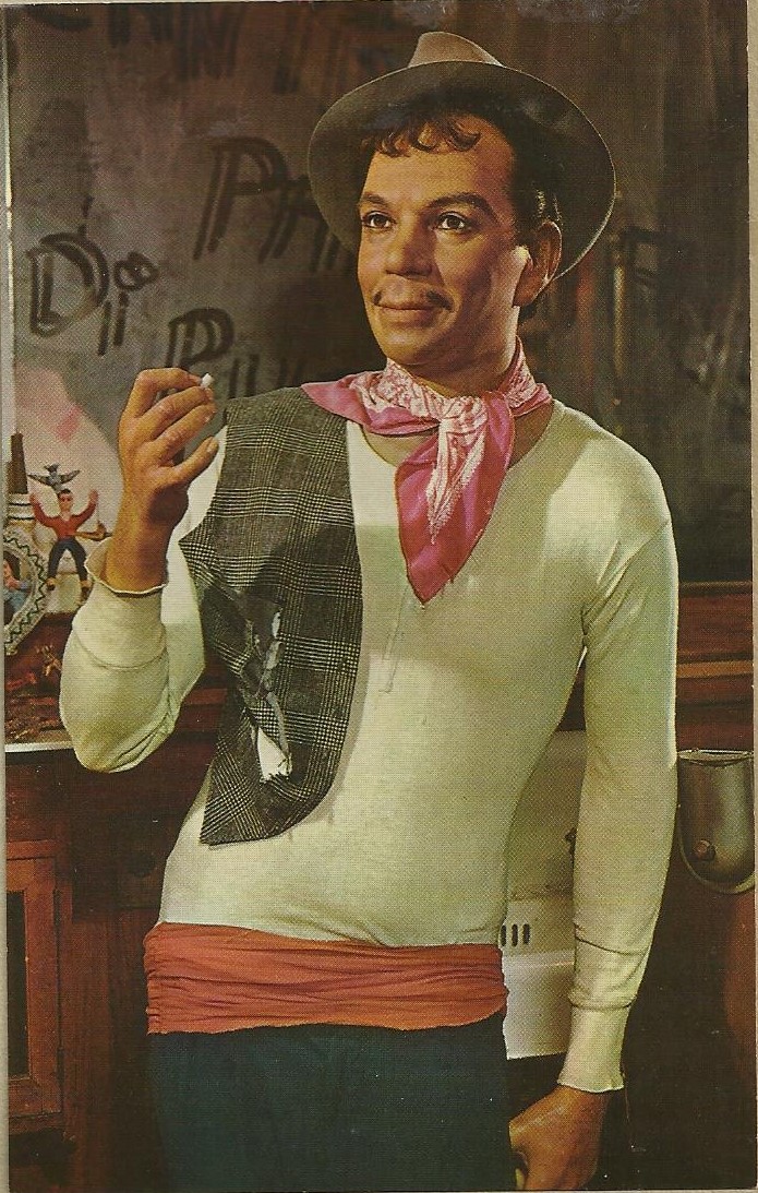 Judy and I visited the Movieland Wax Museum in Buena Park, CA, in August 1969.
The museum opened in 1962. and closed in 2005.  During its time, 10 million people visited the museum.

A postcard of Cantinflas as "Pepe".