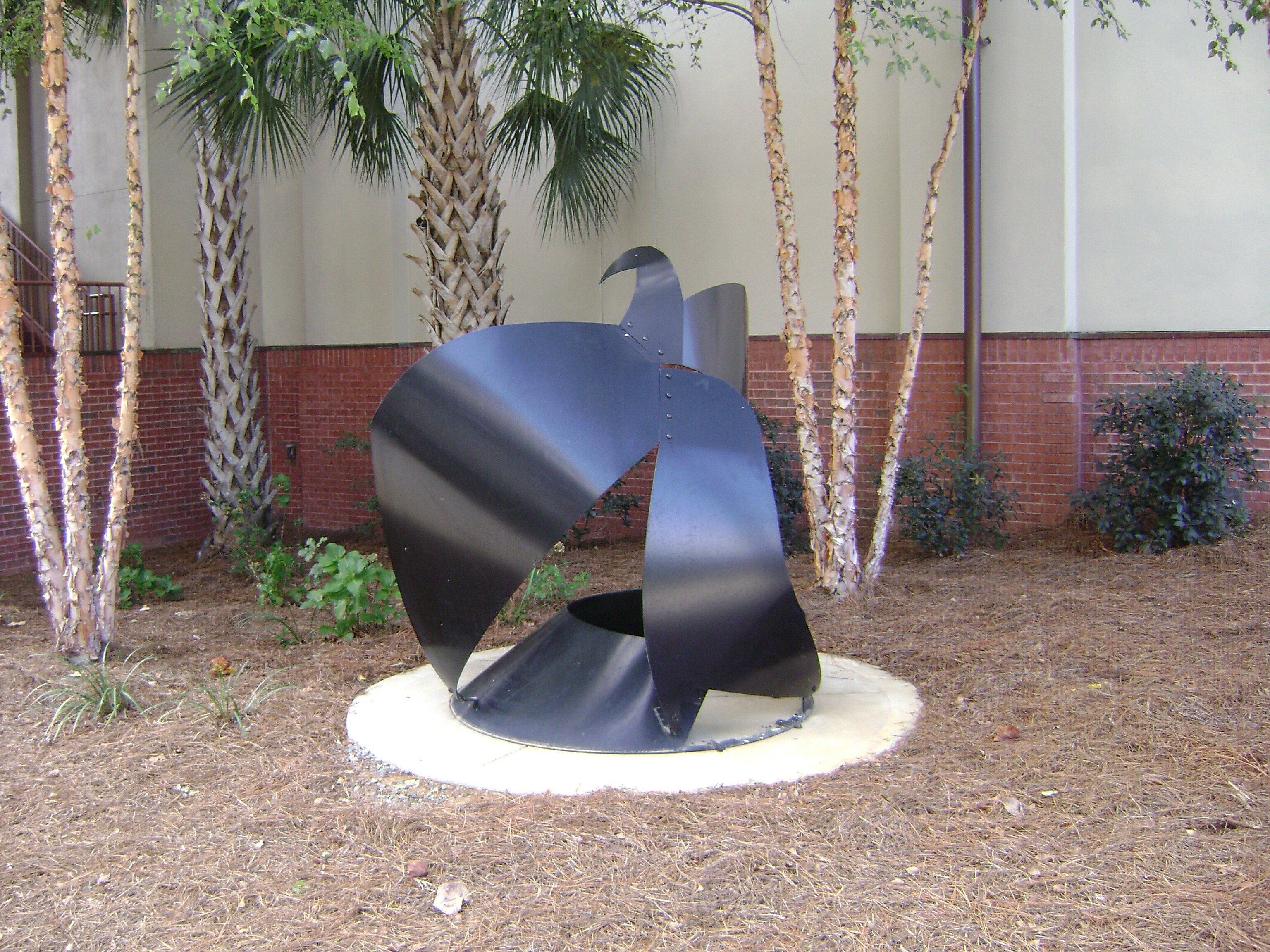 Sculpture on the side of the Student Union, Valdosta State University