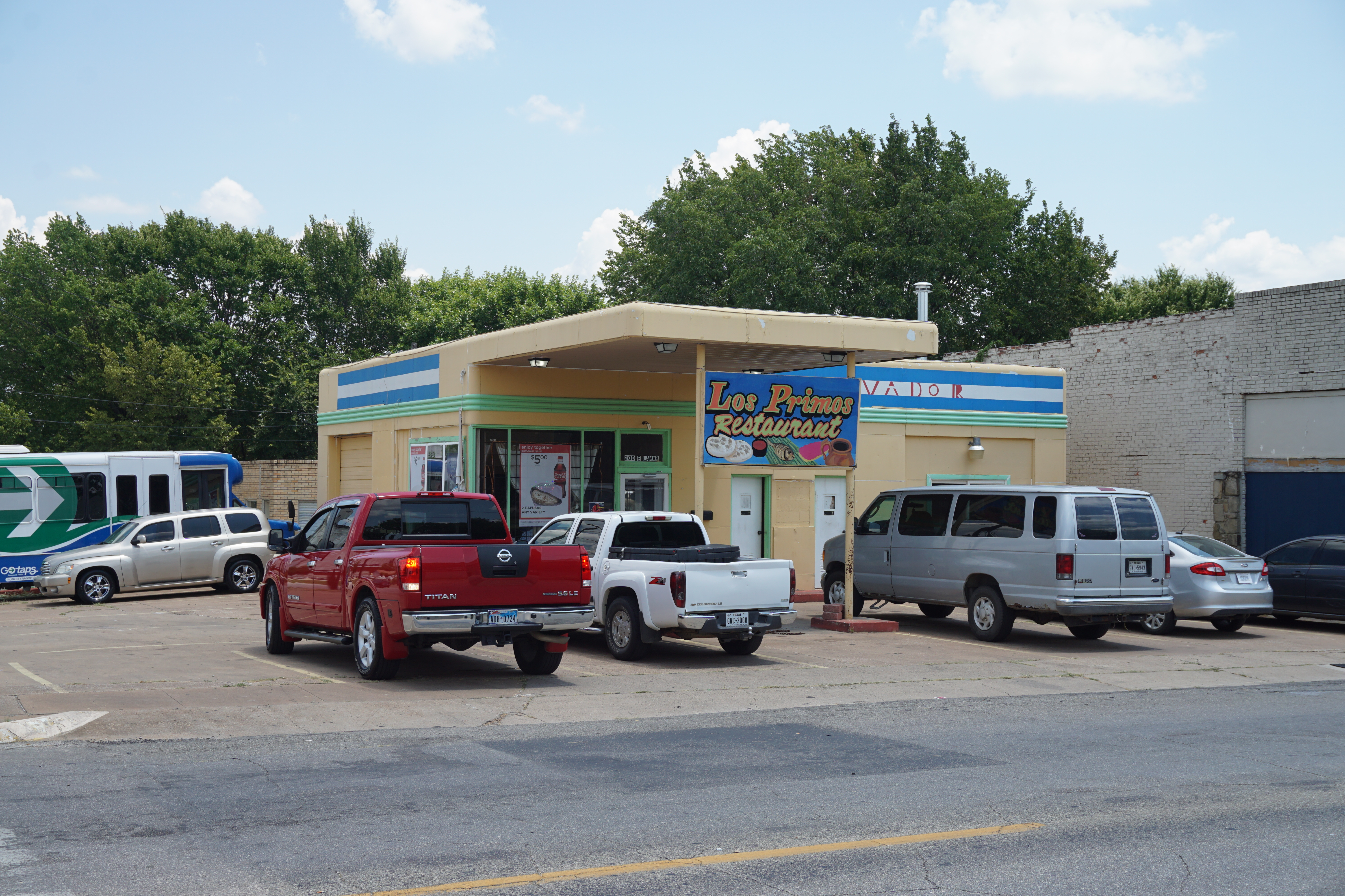 Los Primos Restaurant in Sherman, Texas (United States).