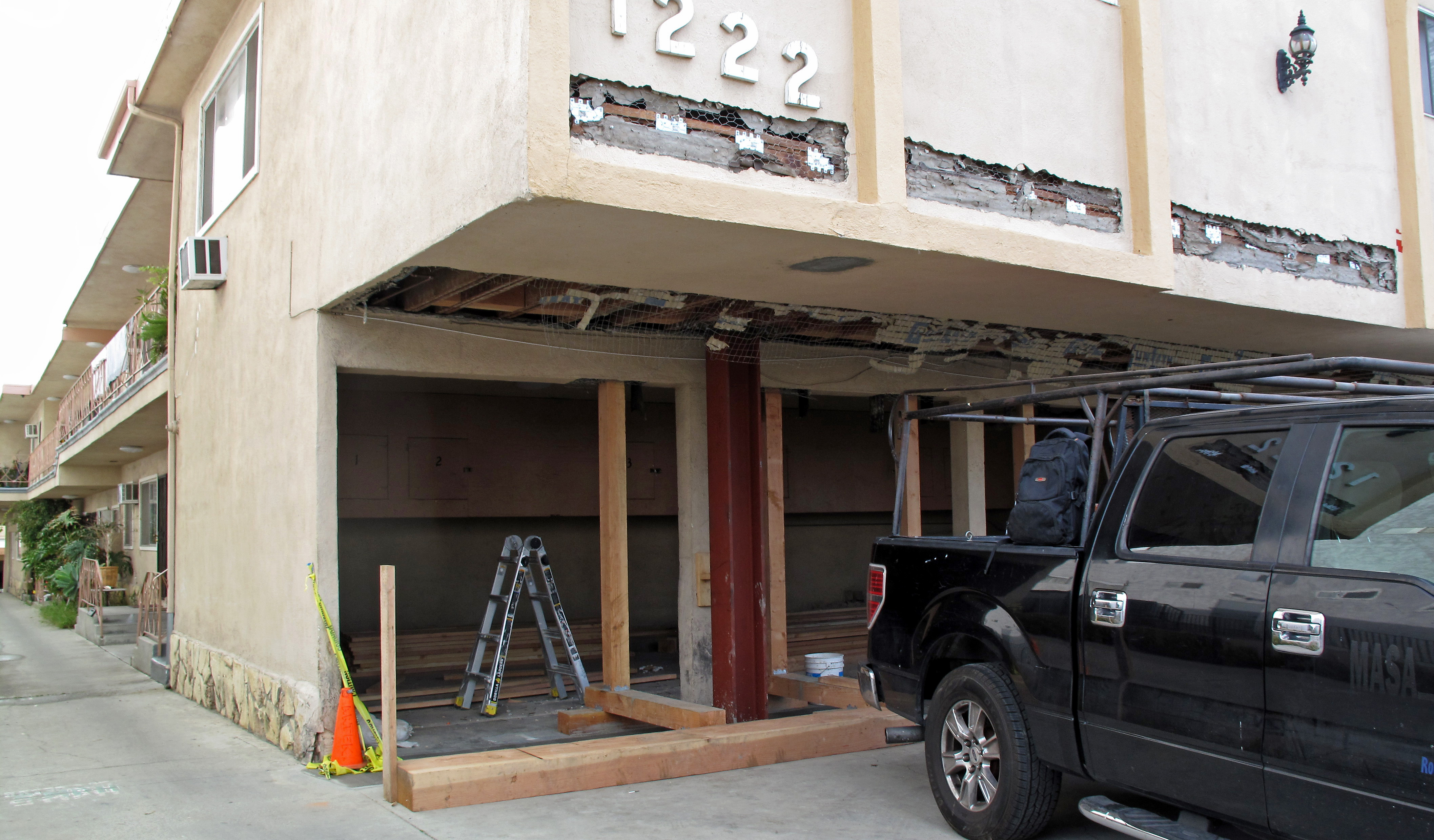 Soft story retrofit of dingbat building, 1222 N. Edgemont, Los Angeles