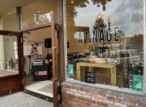 Avinage, Petaluma, California