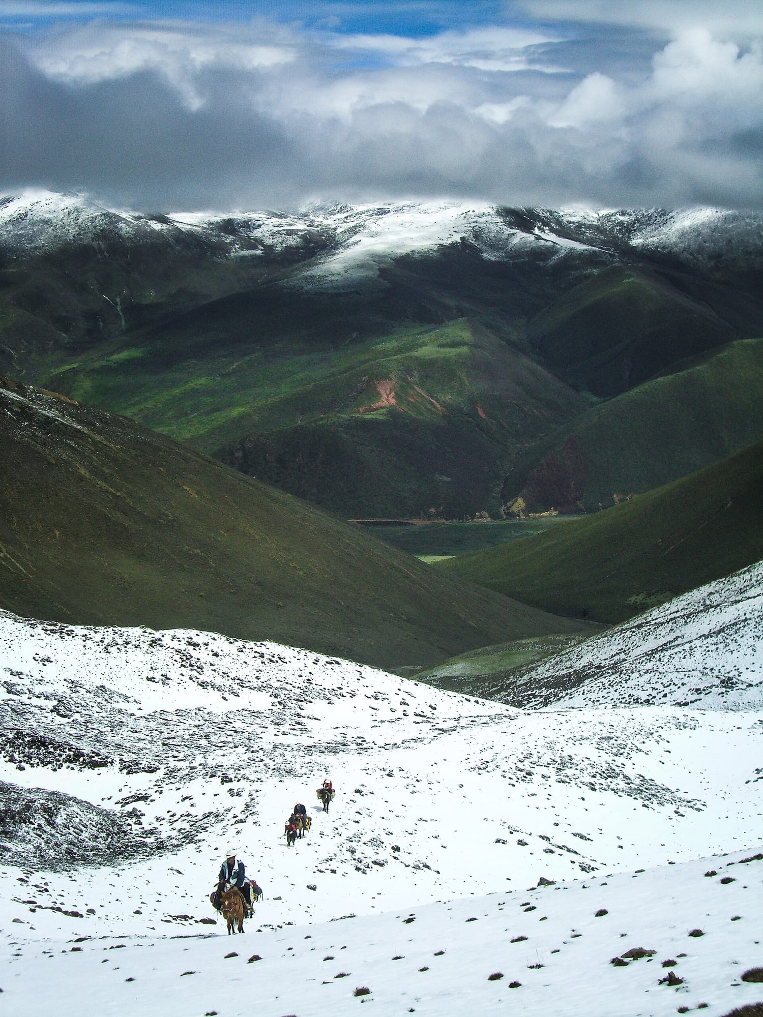 Riwuqie Pass & Kangding Trek, จีน