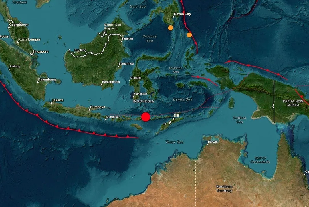 Un terremoto de magnitud 7,7 sacudió las costas de Indonesia