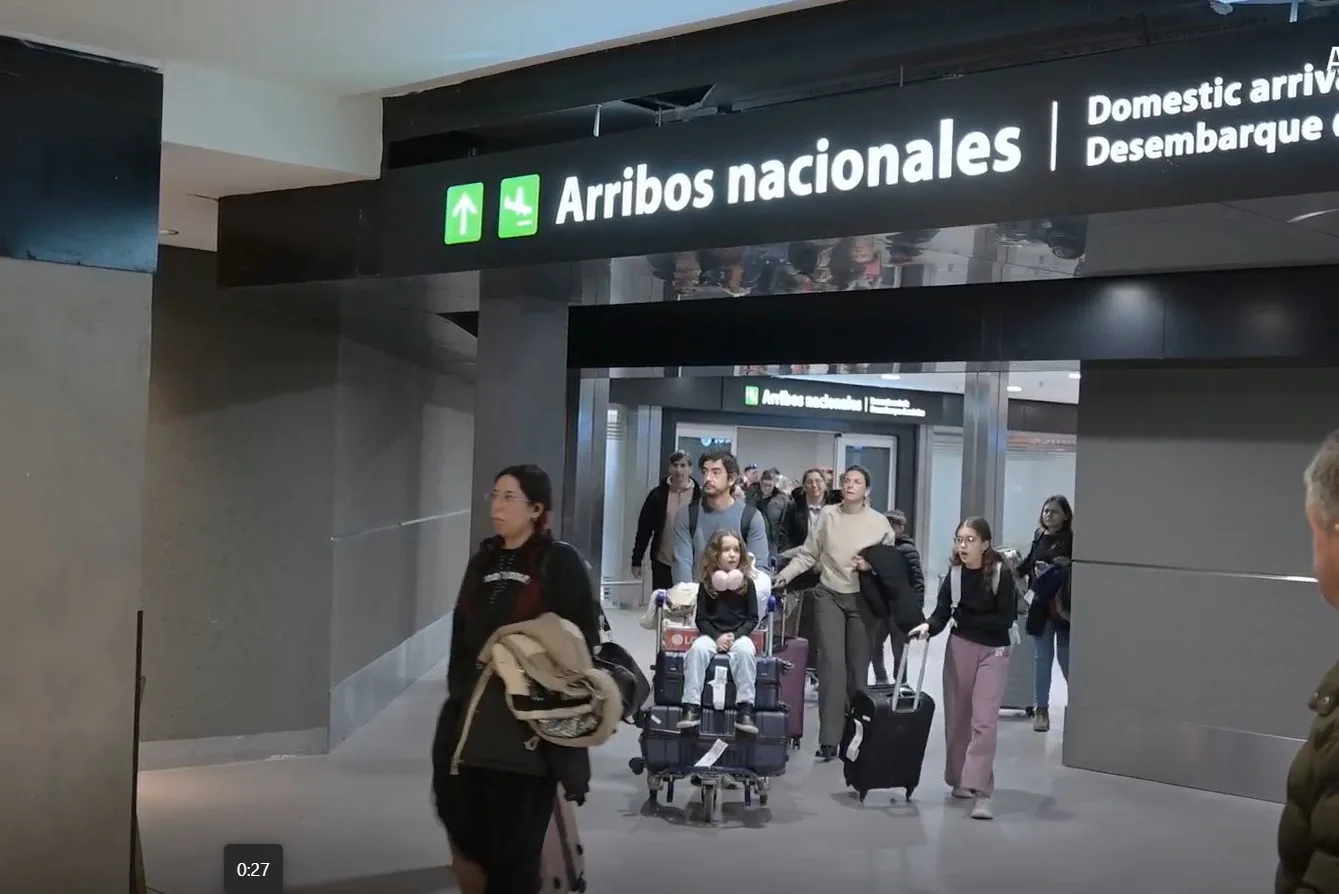 El tráfico aéreo en América Latina cayó 2,3% en junio, primera baja en cinco años