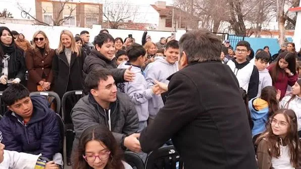 Kicillof inauguró la ampliación de la Escuela Primaria N°41 en La Plata