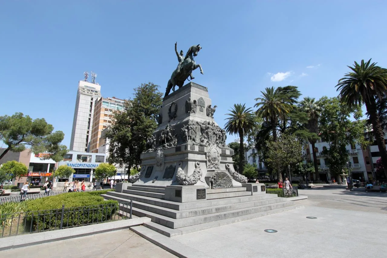 Milei reaparece hoy en un acto por San Martín tras nueve días en Olivos