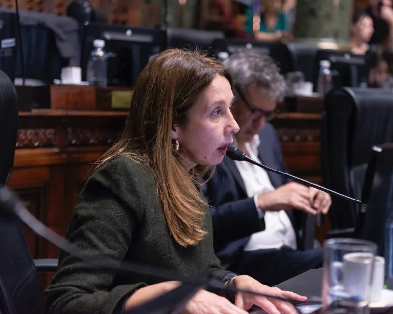 La Libertad Avanza refuerza su presencia en CABA con recorridas de ministros