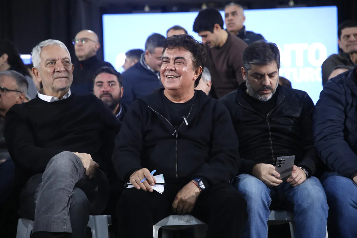 Espinoza convocó a un frente amplio electoral y respaldó a Kicillof
