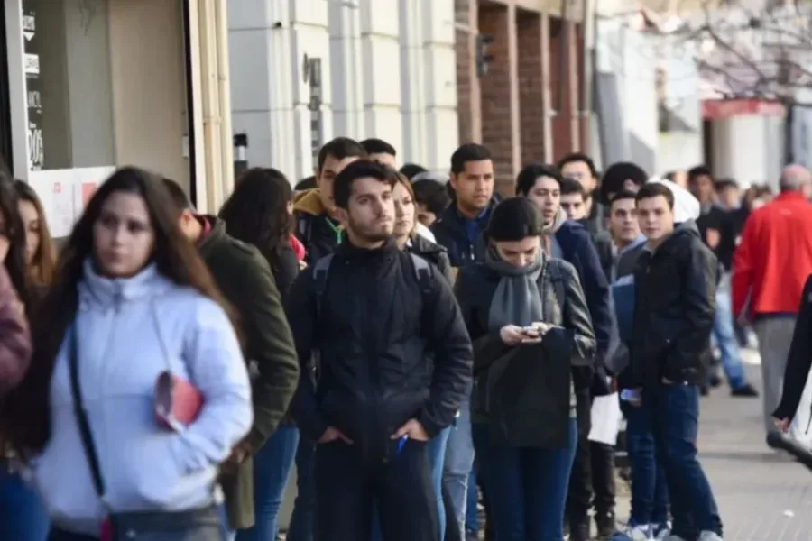Solo el 15% evalúa positivamente la situación del país, según QSocial