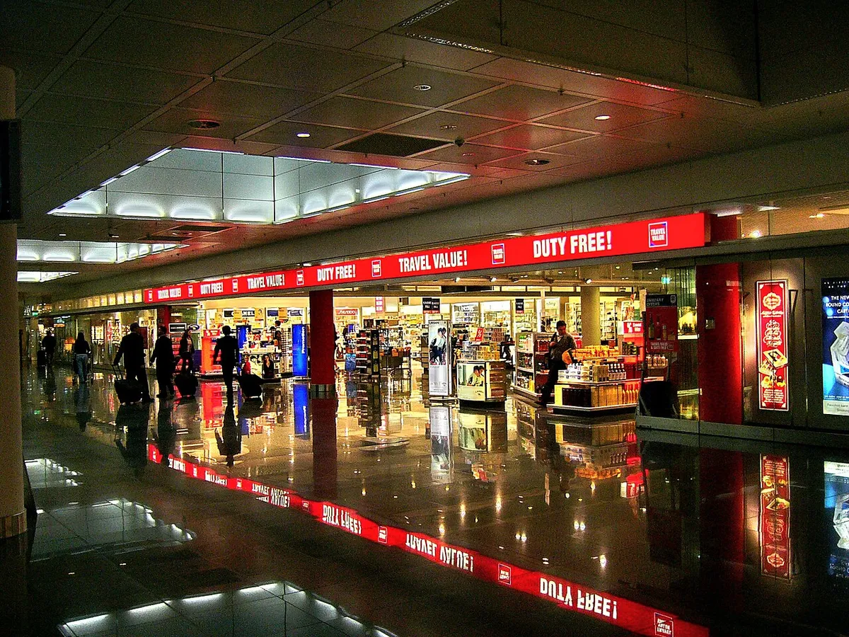 Compras en Free Shop en dólares: qué tipo de cambio aplica y cómo no conviene pagar